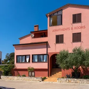 Miri Apartment